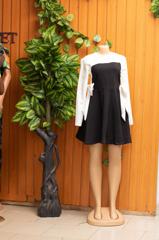Short long sleeve gown